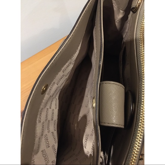 Michael Kors Kellen Satchel Bag in Taupe - Picture 6 of 14